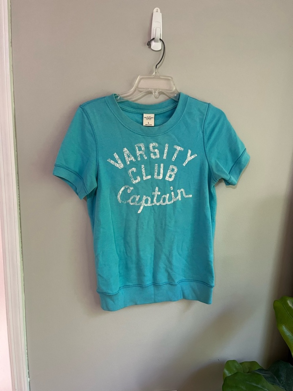 Abercrombie and Fitch Varsity Club Captain Teal Graphic Tee size large
